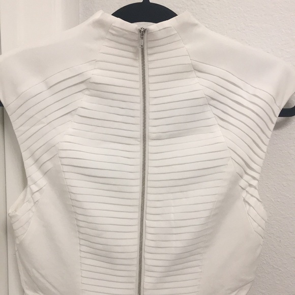 ✨ Moving sale 🚗- Cameo the Label White Slow Motion Mini Dress, Size M - Picture 8 of 12